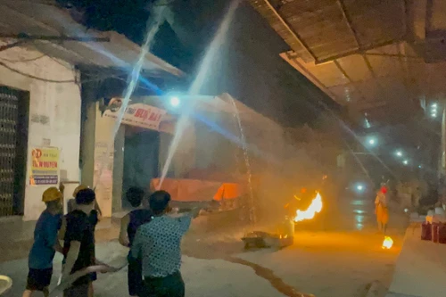 Sơ xuất dùng gas để xảy cháy trong tình huống giả định