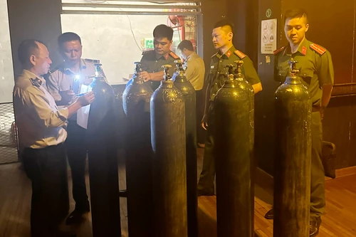 Công an quận Tây Hồ xử lý nghiêm cơ sở kinh doanh “bóng cười”