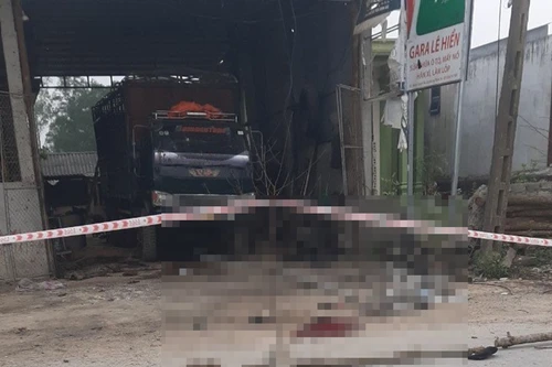 Gara ô tô phát nổ khiến 2 người tử vong tại Nghệ An