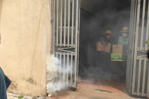 Thực tập phương án chữa cháy, cứu nạn cho Tổ liên gia an toàn PCCC