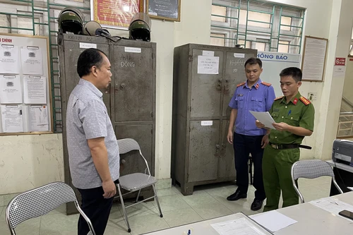 Khởi tố Giám đốc và Phó Giám đốc Trung tâm sát hạch lái xe 