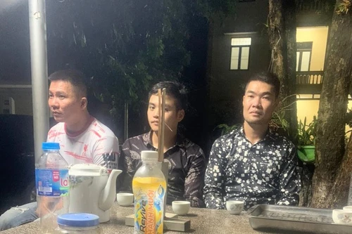 Bắt nhóm đối tượng cho vay lãi nặng 