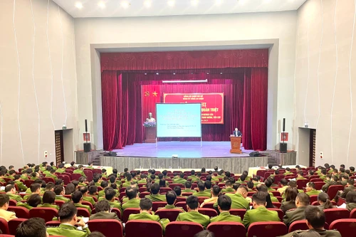 Nâng cao nhận thức trách nhiệm của cán bộ, đảng viên trong công tác phòng, chống tham nhũng, tiêu cực