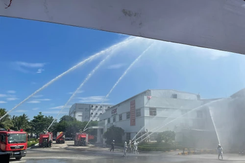 Thực tập phương án chữa cháy và cứu hộ, cứu nạn tại Khu công nghiệp Phú Nghĩa