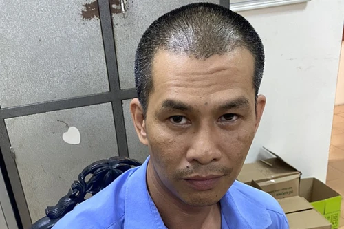 Bắt lái xe buýt vận chuyển ma túy