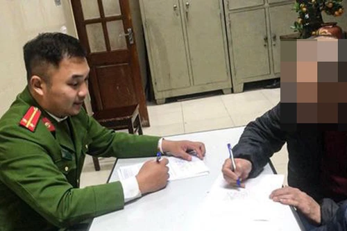 Rượu say, 'xin' tổ công tác 141 'tha' cho người lạ đang bị xử lý nồng độ cồn