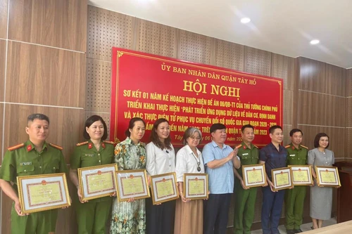 Quận Tây Hồ phát huy sức mạnh tổng hợp trong thực hiện Đề án 06