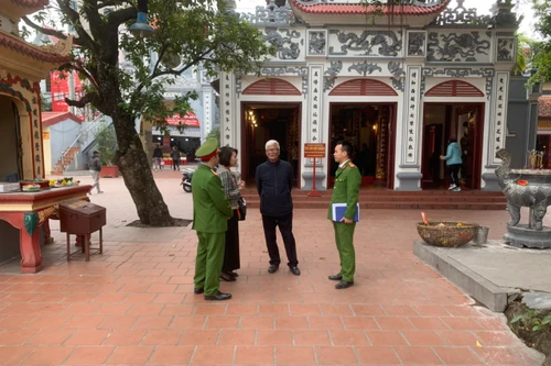 Tuyên truyền, khuyến cáo người dân đốt vàng mã vào dịp lễ, Tết đảm bảo an toàn phòng chống cháy, nổ