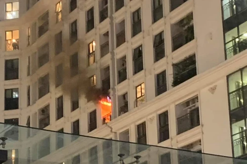 Xử lý nhanh sự cố hoả hoạn tầng 6 chung cư The Emerald