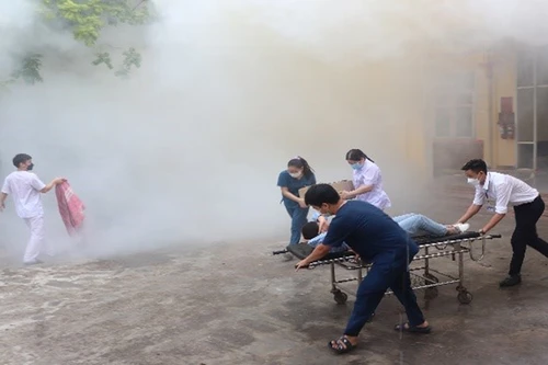 Xử lý tình huống giả định cháy tại Bệnh viện đa khoa huyện Phúc Thọ