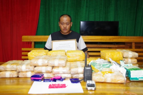 Đường dây vận chuyển ma túy sử dụng bộ đàm để liên lạc