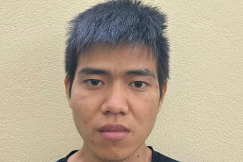 Trộm cắp tài sản lấy tiền chơi game