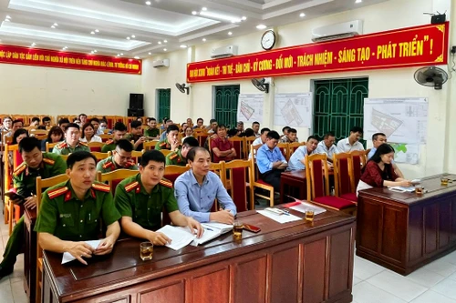 Lắng nghe ý kiến nhân dân để đánh giá đúng tình hình an ninh, trật tự địa bàn