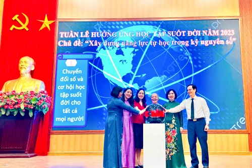 Quận Tây Hồ phát động “Xây dựng năng lực tự học trong kỷ nguyên số”.