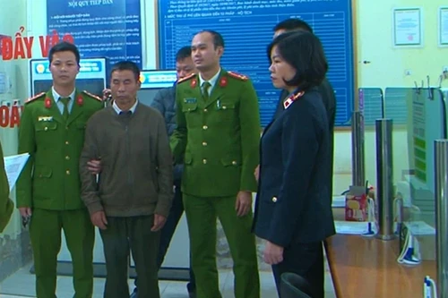 Bắt giam Hạt trưởng kiểm lâm ở Điện Biên