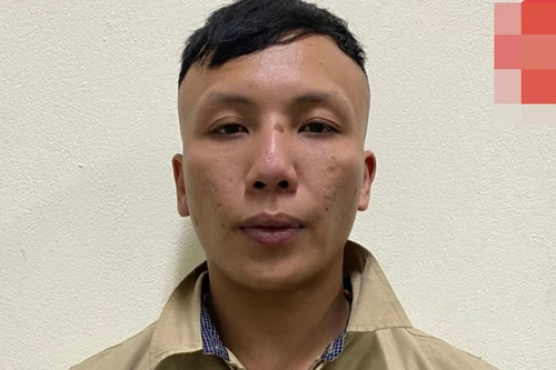 Đột nhập vào nhà dùng dao đe dọa hiếp dâm, cướp tài sản