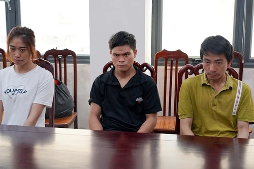 Thu gần 10 triệu đồng để đưa người nước ngoài vào Việt Nam, 3 đối tượng đã bị bắt giam 