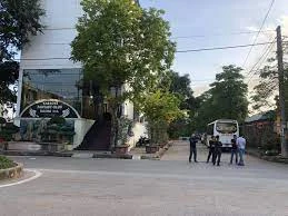 Cảnh sát đột kích bắt 20 đối tượng tổ chức "bay lắc" tại quán karaoke Hoàng Gia Fantasy