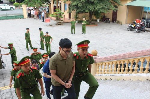 Hai Giám đốc doanh nghiệp được Hội đồng xét xử giảm án