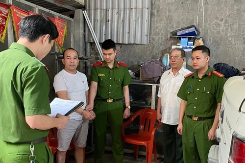 Bắt giam chủ gara ô tô lừa đảo chiếm đoạt tài sản