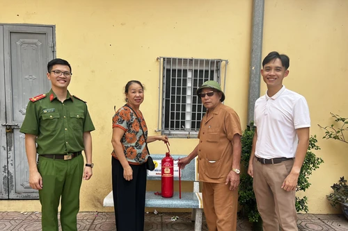 Nối dài “cánh tay” chữa cháy ở khu dân cư