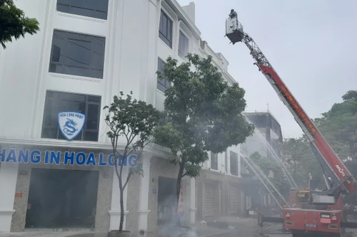 Huy động các lực lượng xử lý tình huống giả định cháy phức tạp tại cụm làng nghề Tân Triều