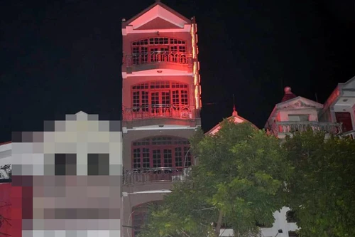 Điều tra nguyên nhân nghi án chồng sát hại vợ rồi tự sát