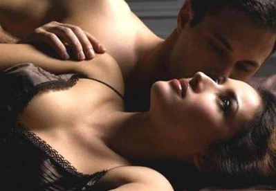 Liệu pháp tinh dầu thơm giúp chị em cải thiện "chuyện ấy"