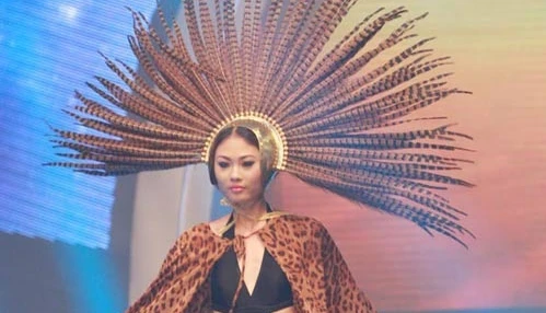 Mai Thị Giang lên ngôi quán quân Vietnam's next top model 2012