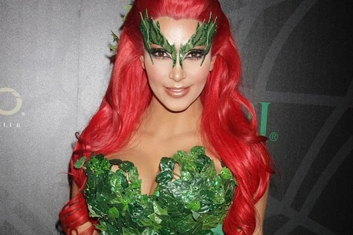 "Cô Kim siêu vòng 3" hóa ma vẫn quyến rũ