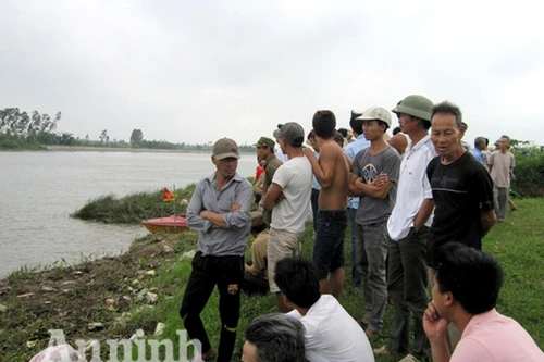 Chống cát tặc, một người dân bị đánh chấn thương sợ não