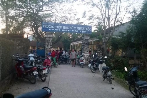 Sập trụ đỡ phòng học, 1 học sinh lớp 4 tử vong