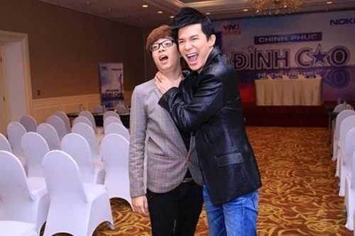 Bùi Anh Tuấn đọ giọng opera với Nathan Lee