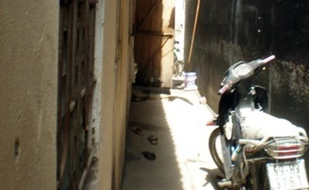 "Nhà trọ có ma": Chủ nhà lao đao, người thuê bạt vía