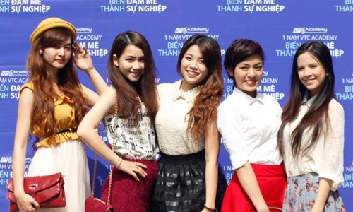 "Hot girl" Miss Teen cùng hội ngộ