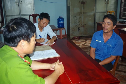 Thay tên, đổi họ 21 năm vẫn bị bắt