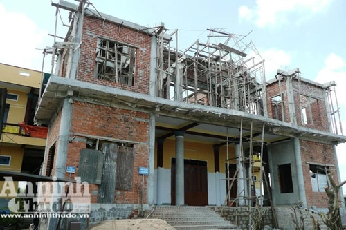 Sập giàn cốt pha, 5 người bị thương nặng