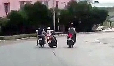 Cướp giật tài sản của du khách nước ngoài, 2 đối tượng bị bắt