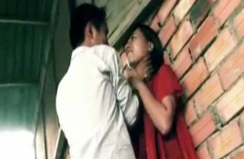 Cộng đồng mạng "sôi sục" vì clip "Đối phó với yêu râu xanh"