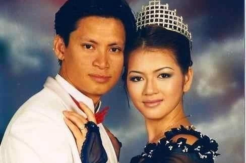 Lộ ảnh cưới và đăng ký kết hôn nghi của Lý Nhã Kỳ