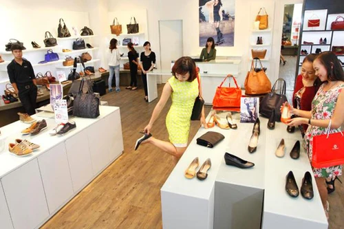 Quà tặng bất ngờ cho một nửa yêu thương tại hệ thống TTTM Vincom