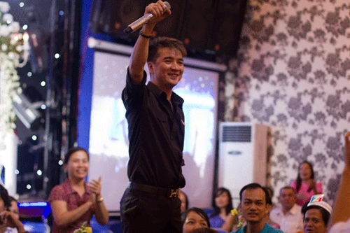 "Sao" kiếm bộn tiền nhờ người hâm mộ