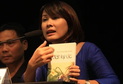 “Mất ký ức” – Tuổi trẻ quẩn quanh