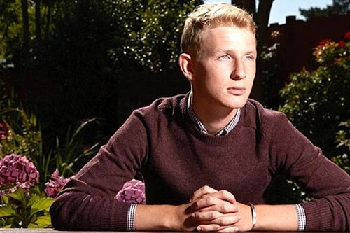 Chàng thanh niên mắc chứng không thể quên quá khứ