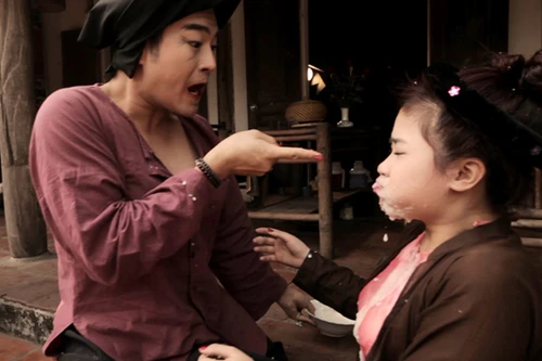 Dương Hoàng Yến bị Minh Quân bạo hành, tát lệch cả má