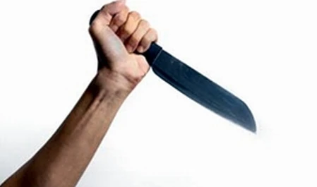 Bị chém gần lìa cánh tay khi đang "hành sự" với phụ nữ hơn 20 tuổi