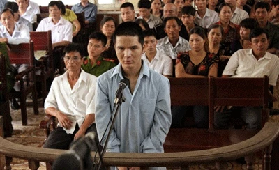 Ghen tuông mù quáng, "phi công trẻ" giết chết bạn tình