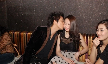 Tuấn Hưng bức xúc vì bạn gái bị đồn là chơi bời