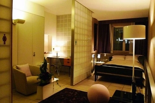 Khách sạn ngay trong… nhà vệ sinh