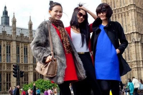 Người mẫu Top Model khoe dáng tại London